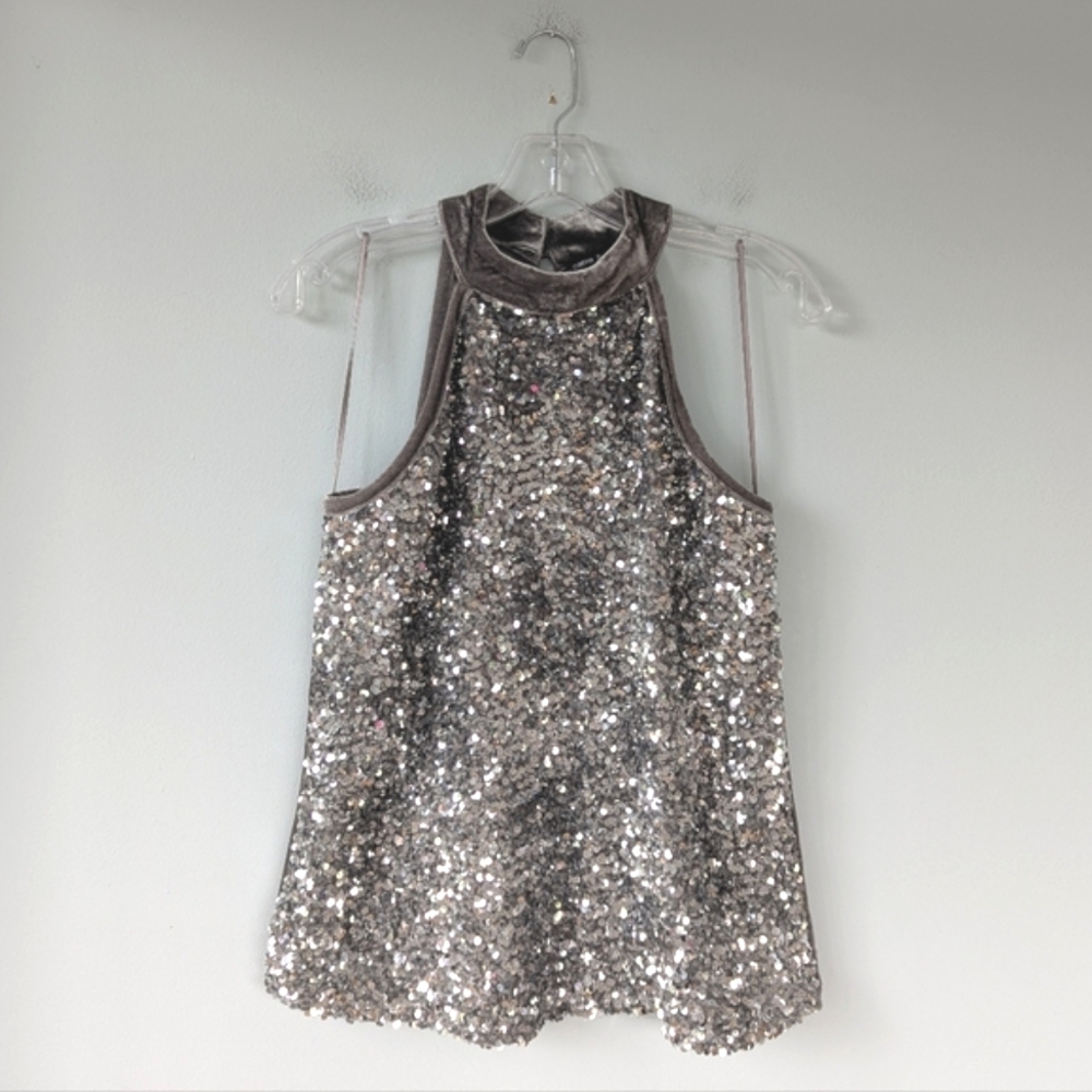 NWT Cable & Gauge Women's Silver Sequin Gray Velvet Sleeveless Halter Top - Picture 4 of 9